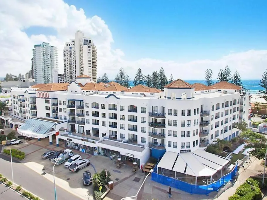 Calypso - Classic Resort Style Apartment - Steps From The Beach! 골드코스트 오스트레일리아